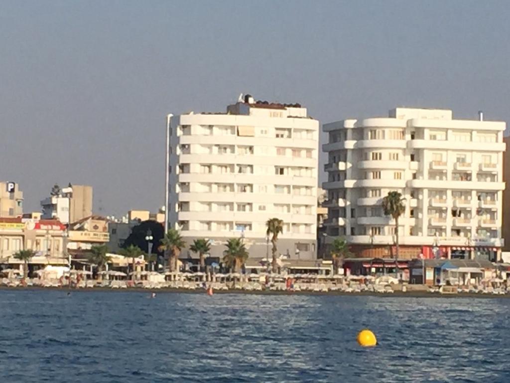 Alex Beach Apartment 51 Lárnaca Exterior foto